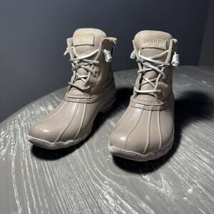 Sperry Women’s Saltwater Taupe Shimmer Duck Rain Boots Size 8.5 Tan Sparkle Sun